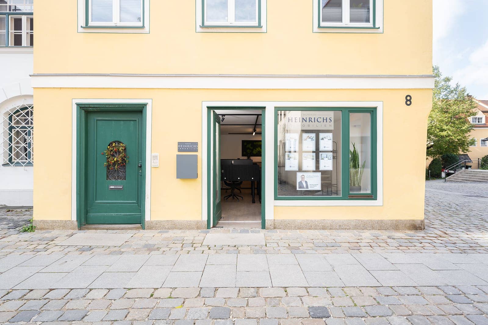 Ladenbüro von Heinrichs Immobilien am Rindermarkt 8 in Freising