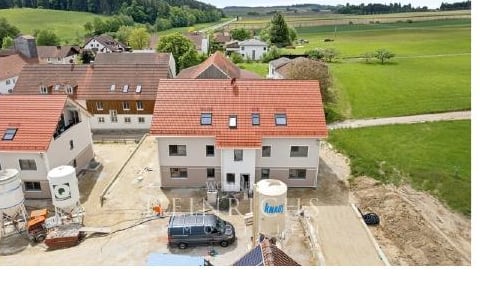 Luftbild des Wohnparks Seysdorf mit Blick über die Hallertau