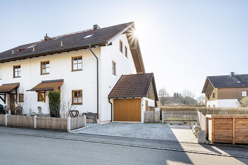 Doppelhaushälfte in Oberneuching in Neuching – verkaufte Referenz